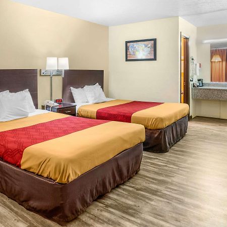 Econo Lodge Near Missouri University Of Science And Technology Rolla Exterior foto